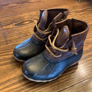 Toddler sperry duck boots size 9